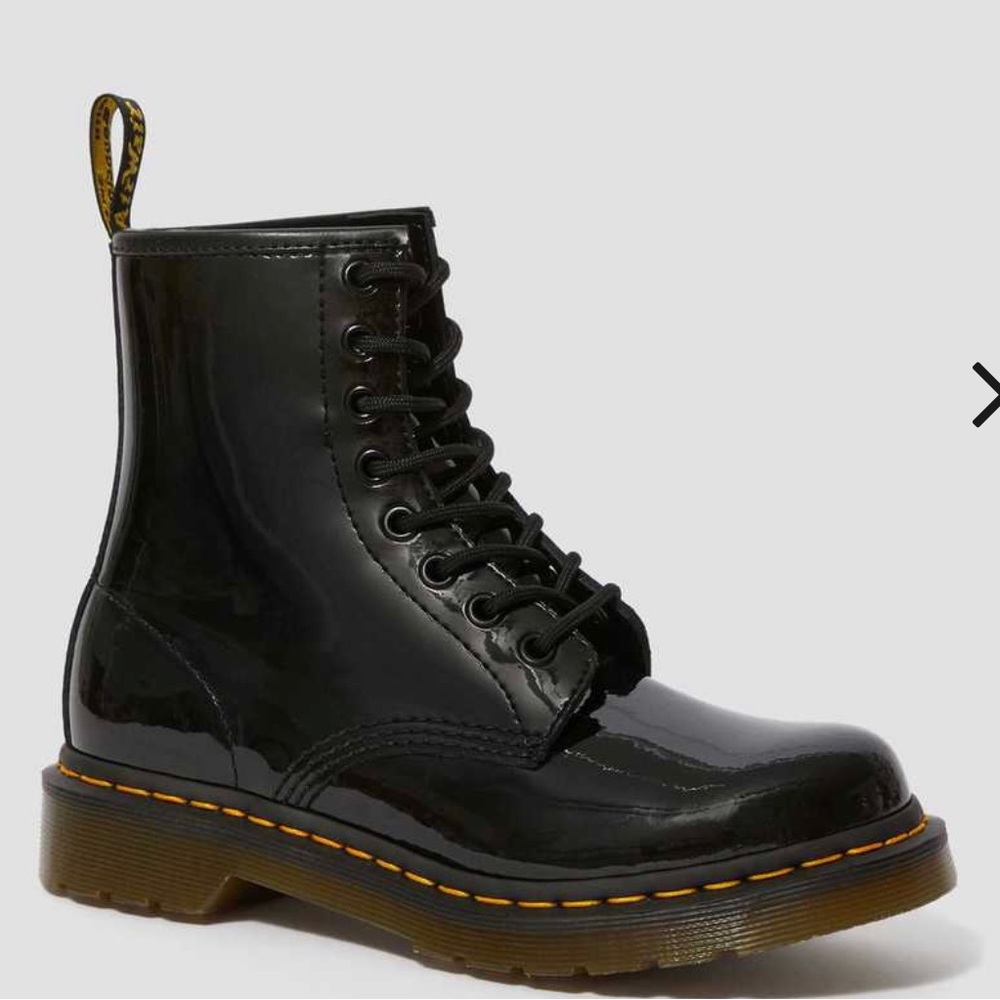 Like new Doc Martens. Patent leather. Size 8. Worn 2x.